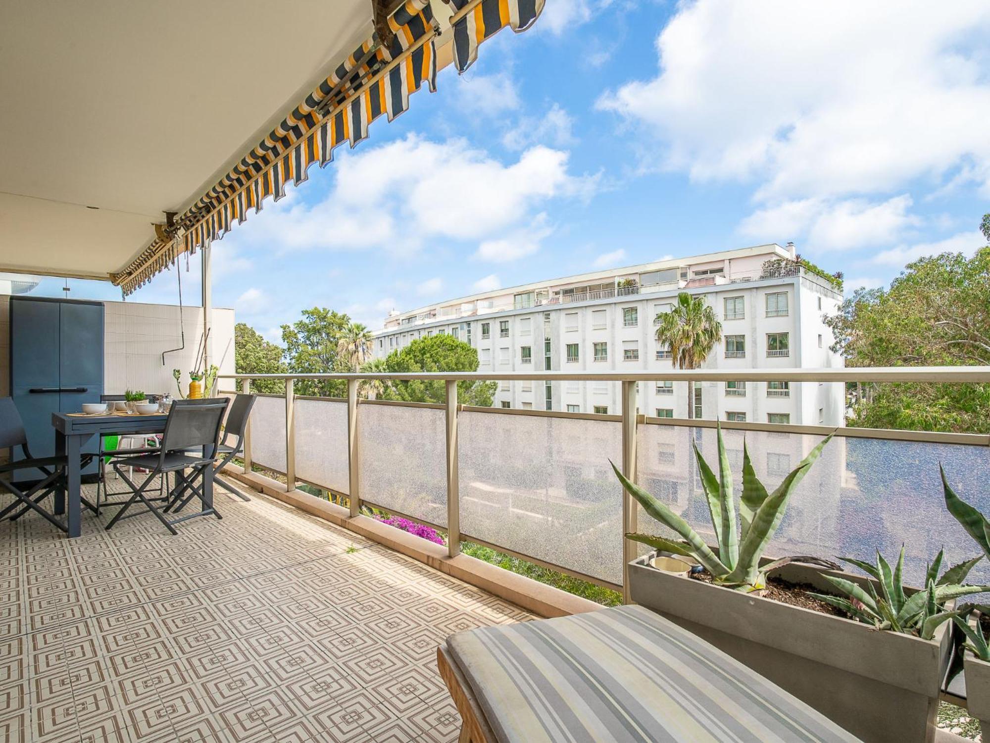Apartment Les Aliscamps Cannes Extérieur photo