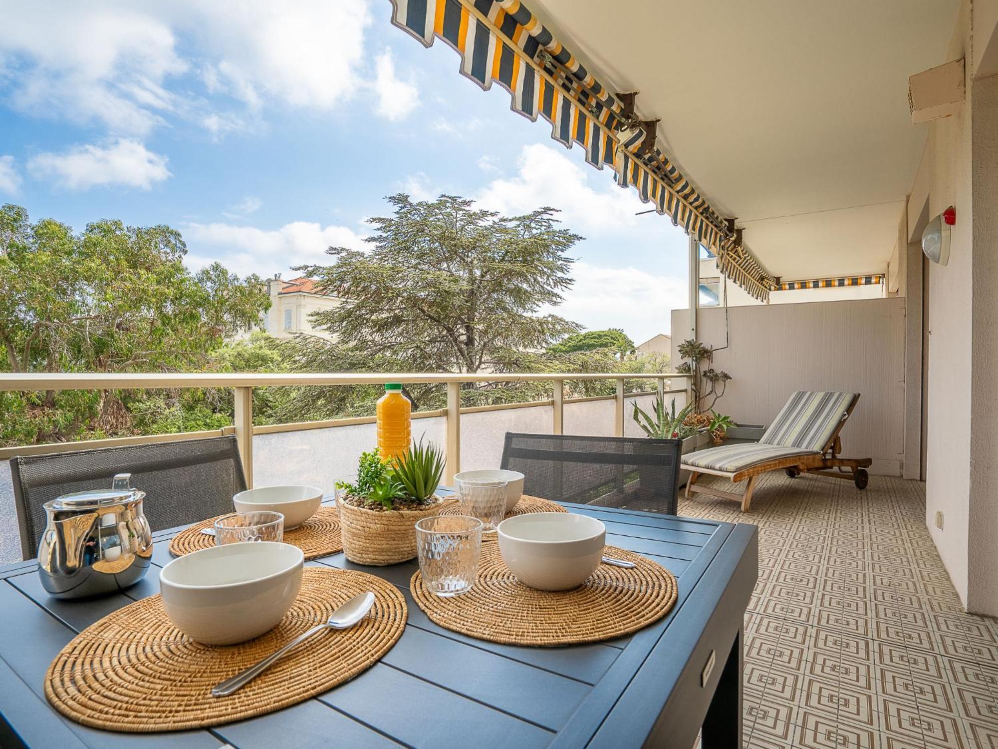 Apartment Les Aliscamps Cannes Extérieur photo